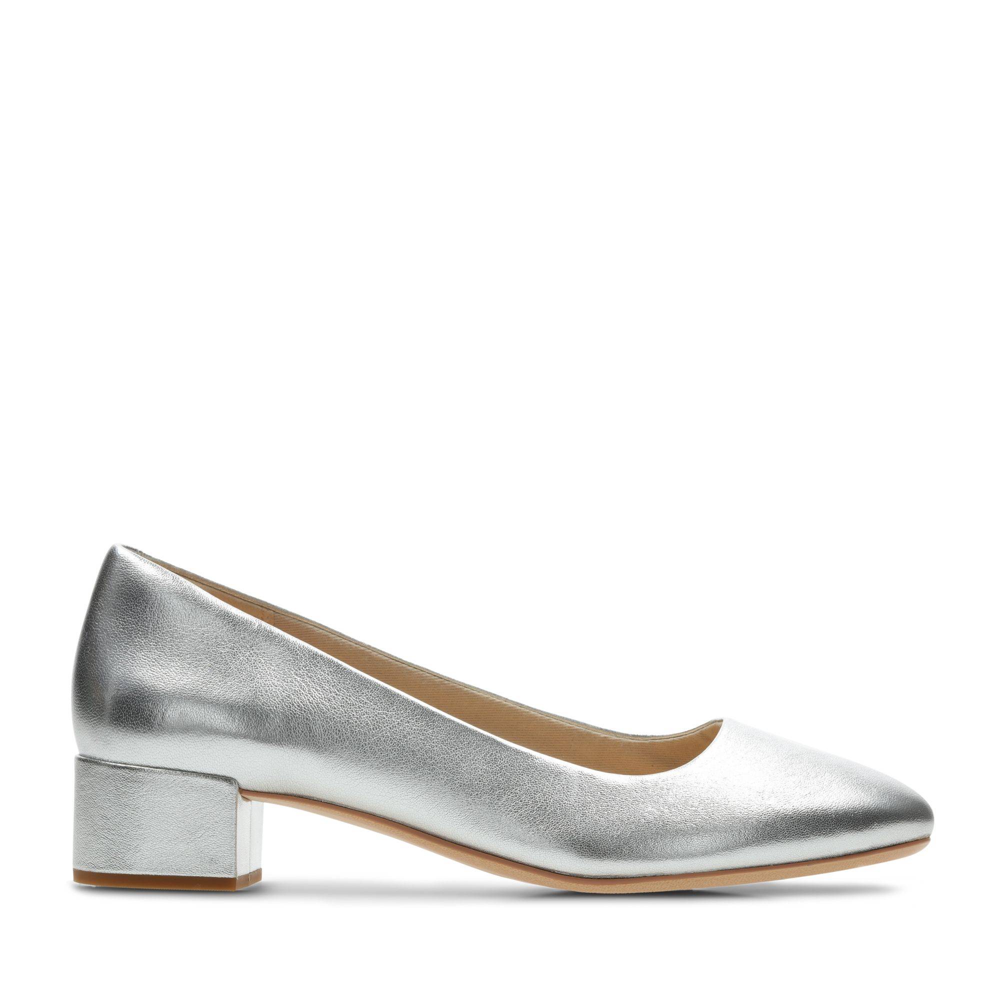 clarks-de-22031667933-13c7b clarks-de-22031667933-13c7b