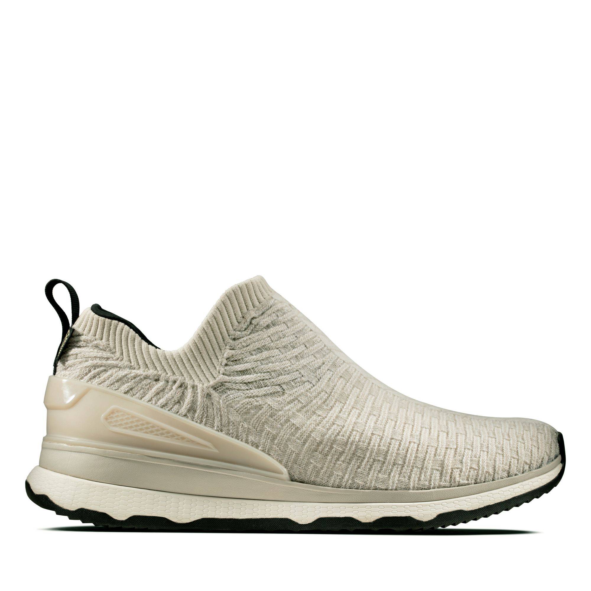 clarks-de-22638508221-346d7 clarks-de-22638508221-346d7