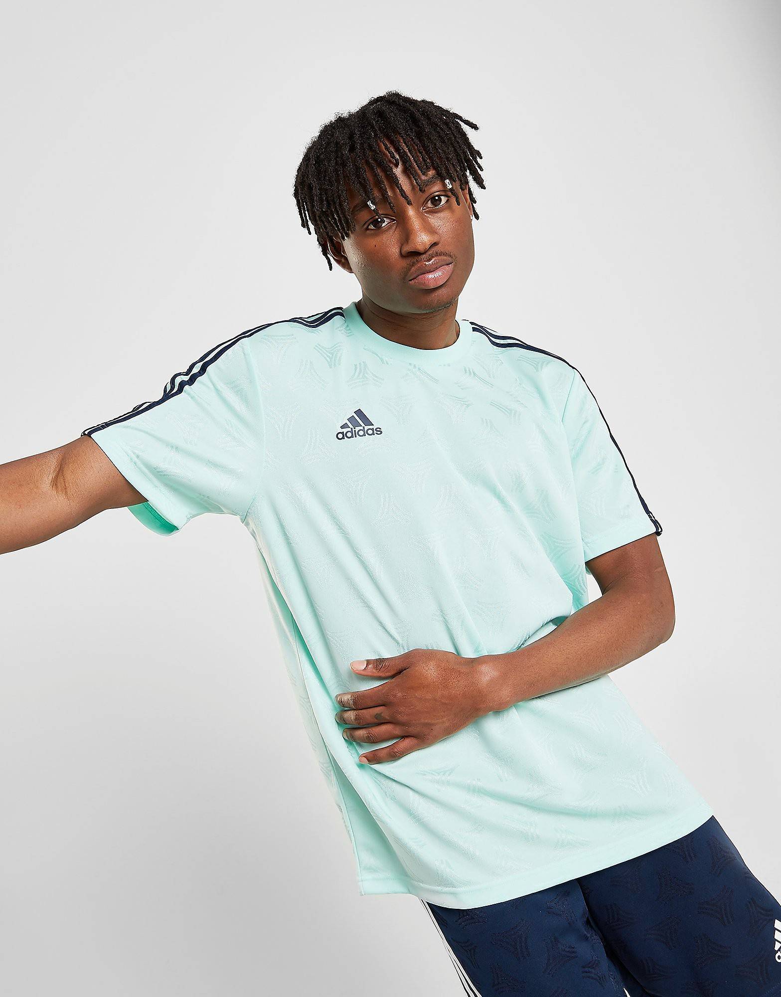 jdsports-de-23728811699-9e93d jdsports-de-23728811699-9e93d