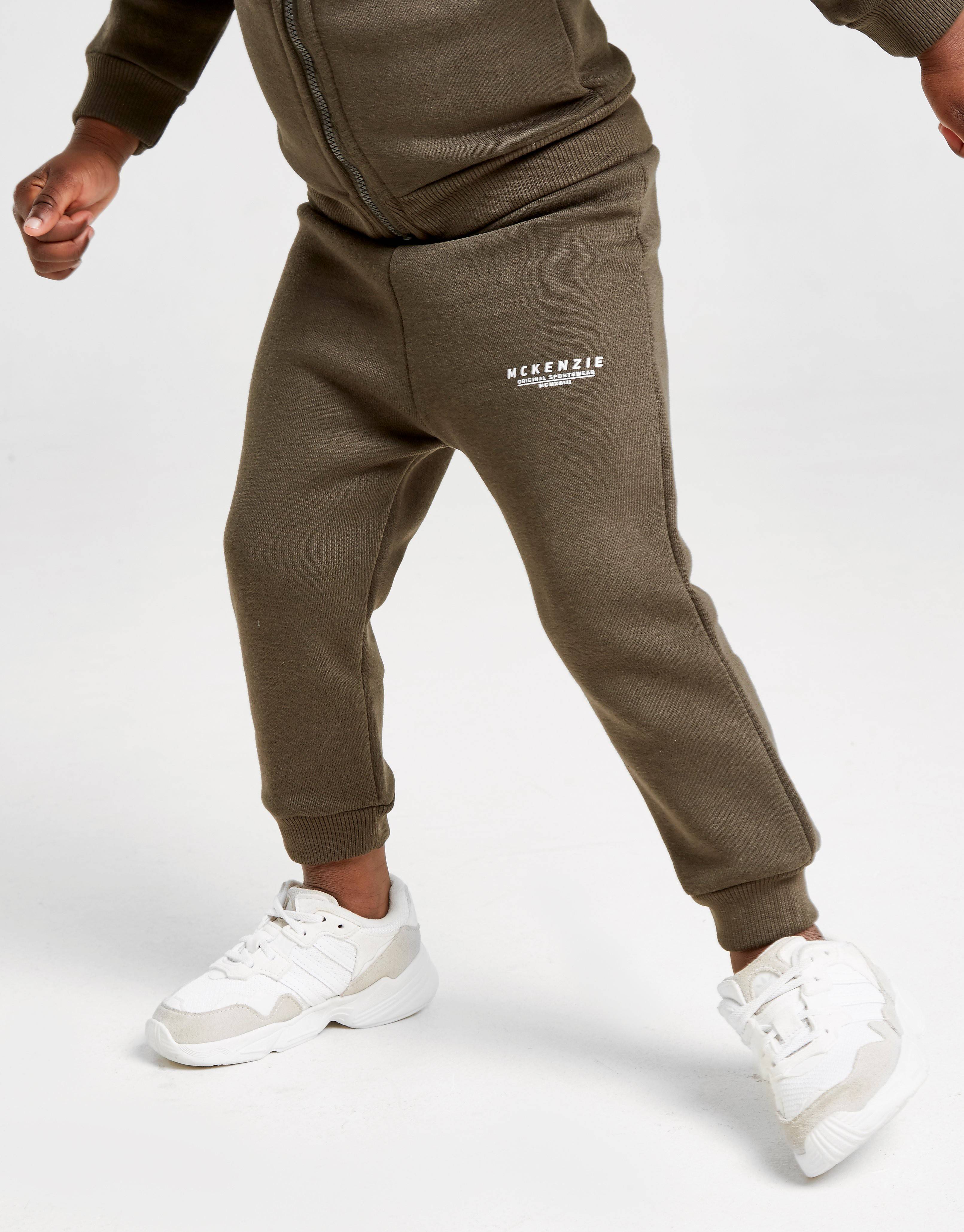 jdsports-de-24067246839-bcdb7 jdsports-de-24067246839-bcdb7
