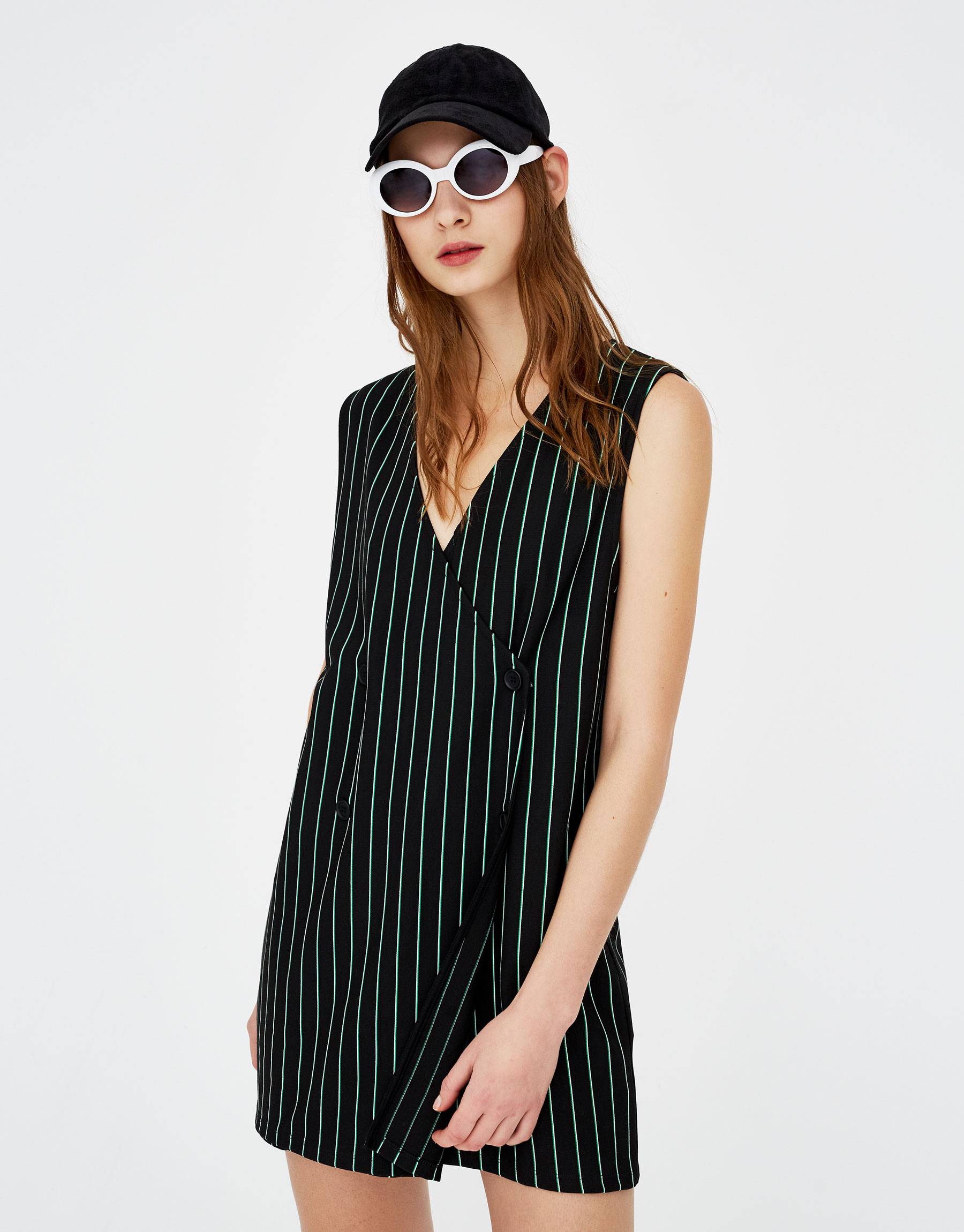 pullandbear-de-21567168107-8373f pullandbear-de-21567168107-8373f