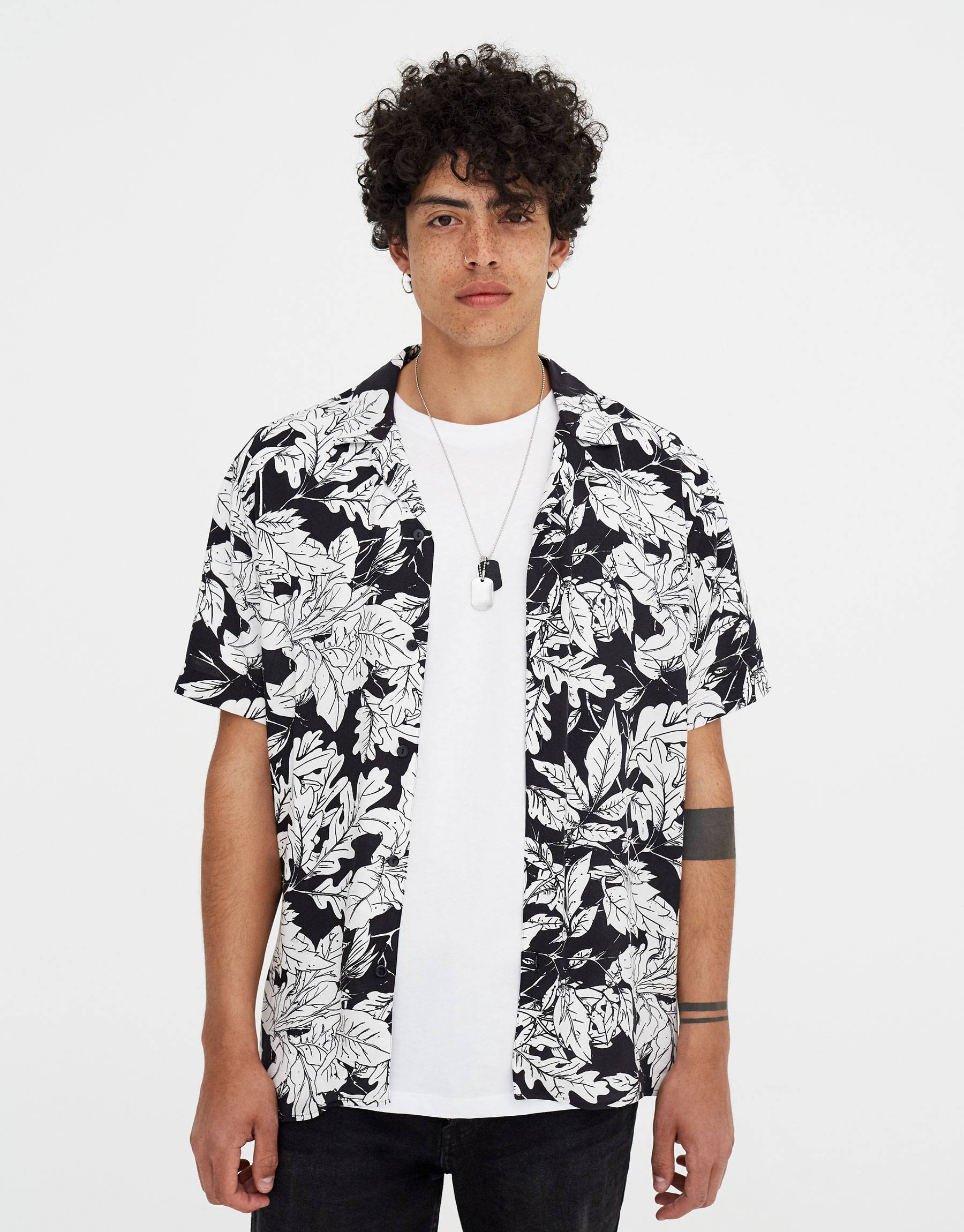 pullandbear-de-21901504787-3dc68 pullandbear-de-21901504787-3dc68