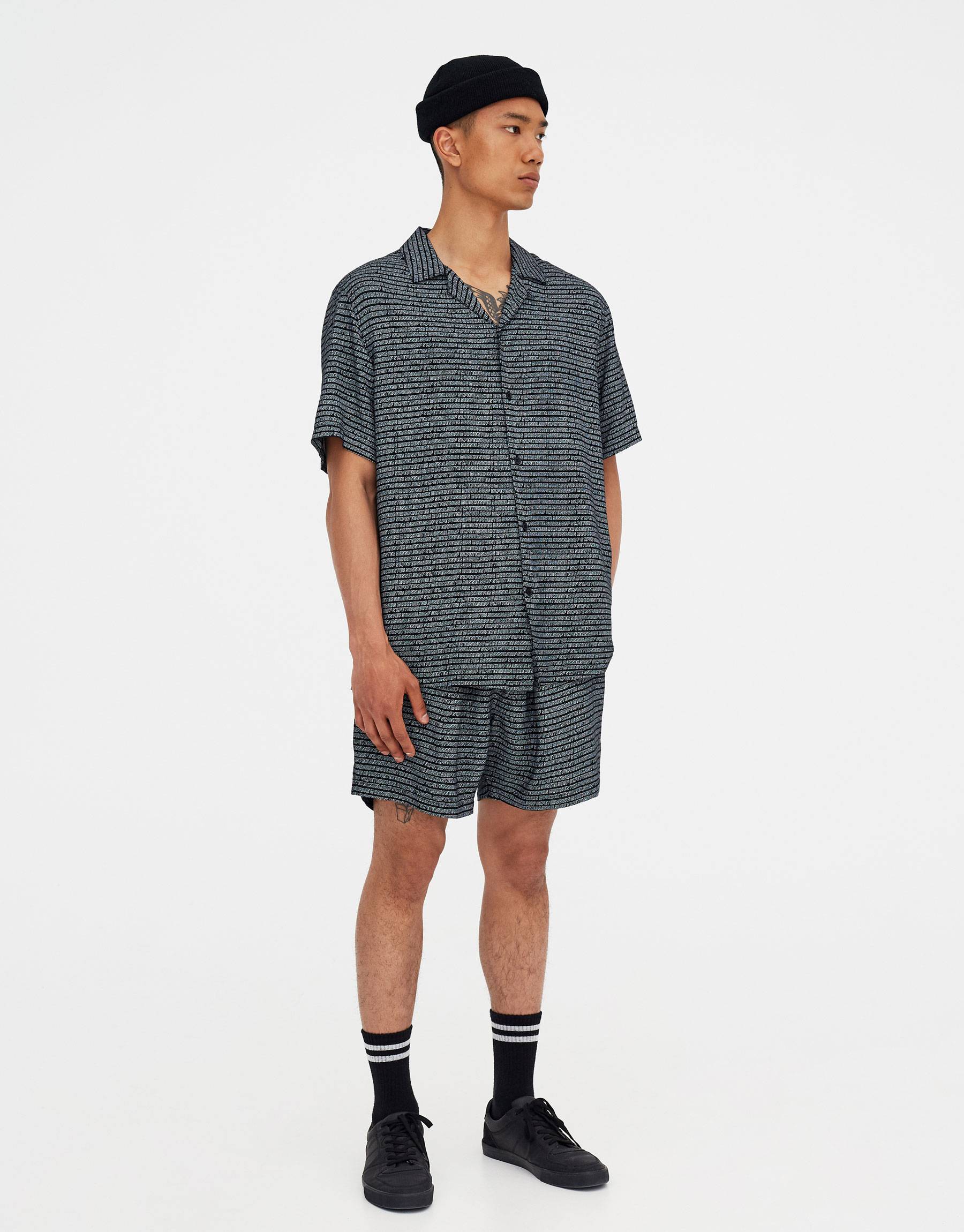 pullandbear-de-22175694835-f7053